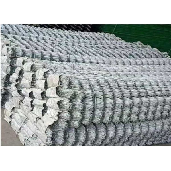 1,5 загородка 40*40mm звена цепи циклона 8 Rolls ячеистой сети дюйма высотой в фут