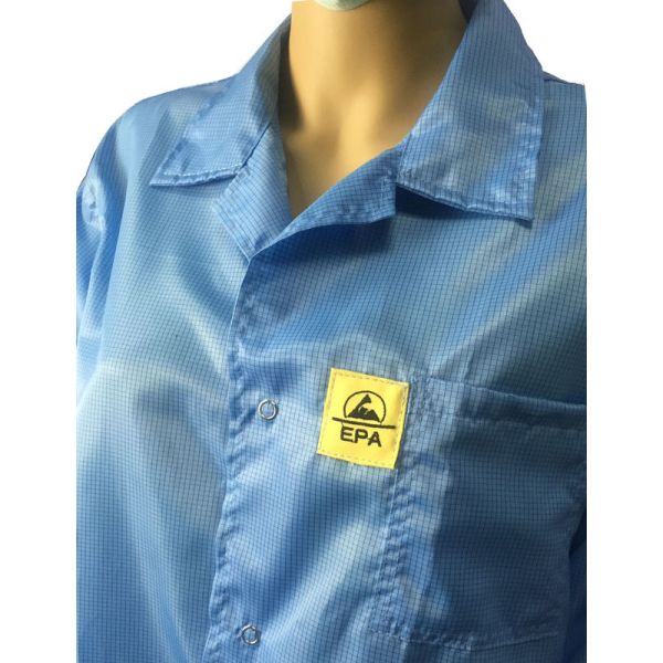 Rejilla disipante estática de las chaquetas 2.5m m del ESD blanca y azul para el sitio limpio de EPA