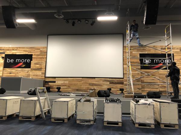 a instalação de suspensão alugado de Epistar 10x12ft da exposição da tela do diodo emissor de luz da igreja de 3.9mm