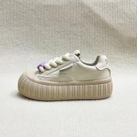 Women casual leather shoes with thick soled and in fashion style