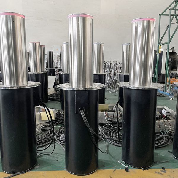Automatic Hydraulic Rising Bollard with No Drainage Required Weatherproof and Sealed Durable Construction