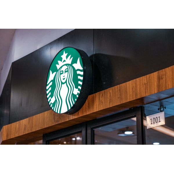Easy Bending Sign Logo Plastic Trim Cap Customized 45 Meters With Protect Film