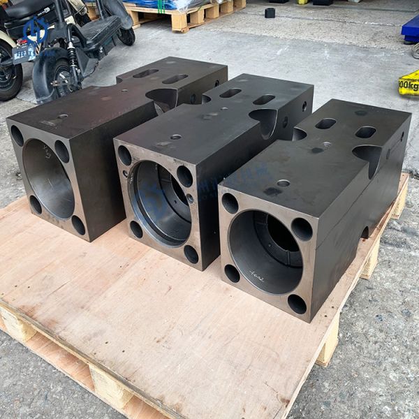 Гидравлическая верхушка переднего подшипникового щита Assy B2006810 Mainbody выключателя MSB600 понижает голову цилиндра Буша заднюю