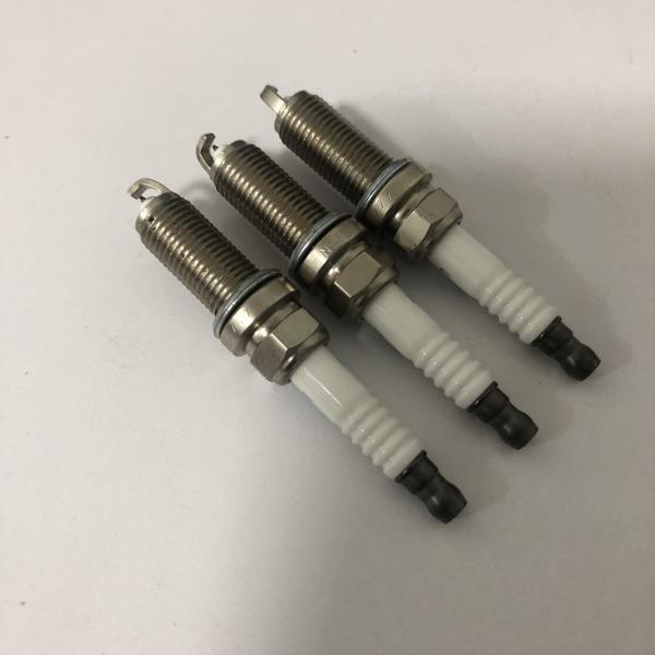 China Power Auto Iridium Spark Plug 90919-01253 SC20HR11 Platinum Ignition Spare Part for Prius Rush Ex Hilux Gasoline