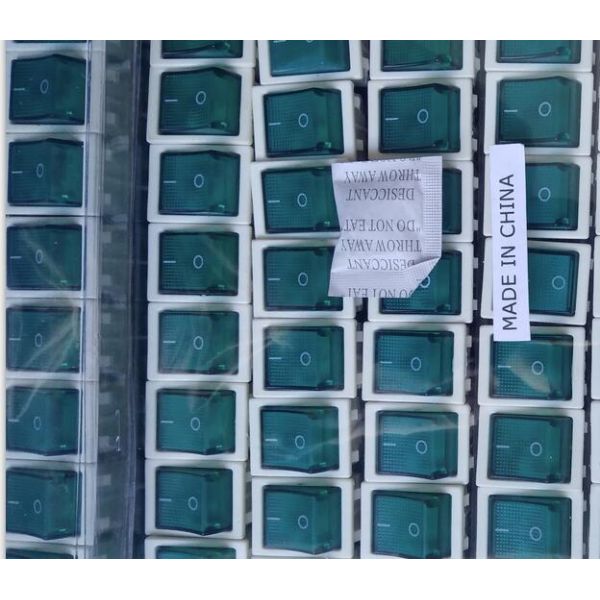 Kcd4 Series 16A Rocker Switch 250VAC Screws Terminals Long Life Span