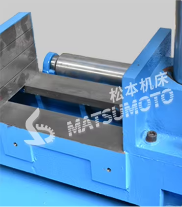 Vertical Lifting Metal Angle Sawing Machine G4250X Double Column Structure