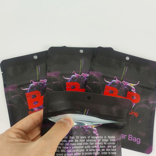 Custom Logo Multiple Designs Spot UV Printing Large Capacity Pure Aluminum Foil Mylar Pouch