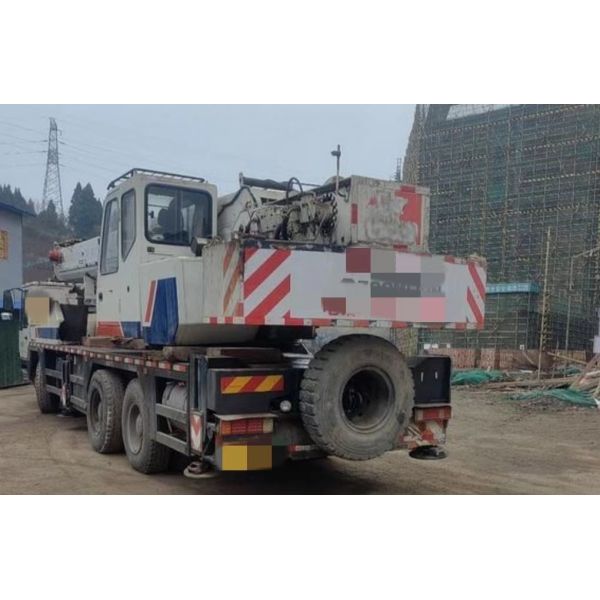 Good Condition 220ton Used Truck Crane for Engineering Construction Machinery in 2013