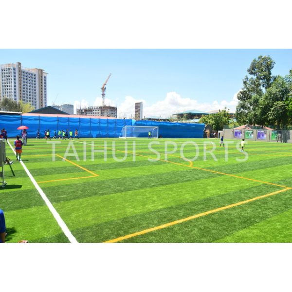 5/8 pulgadas de diámetro UV duradero Tuft estable fuerza de retirada FIFA Césped artificial de deportes para jardinería de campo de fútbol