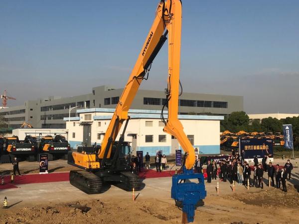 24 Meter Long Sheet Driver Heavy Vibro Hammer For Construction Project Works