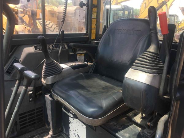 4 máquinas escavadoras da mão de KOMATSU da cubeta M3 do cilindro 0,2 ?as