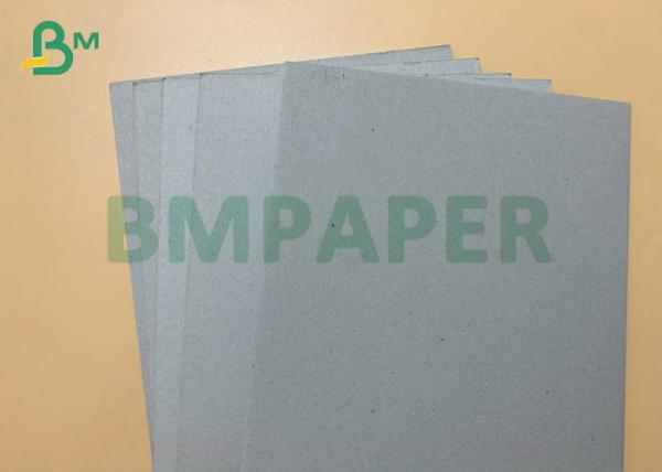 0.4mm 0.6mm Grey Chipboard Sheets 700 * 1000mm/673 * 838mm