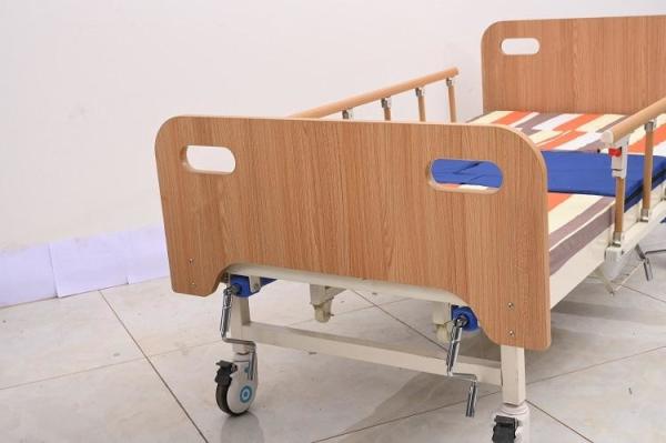 Patient Medical Hospital Beds Multi Purpose 2150mm OEM