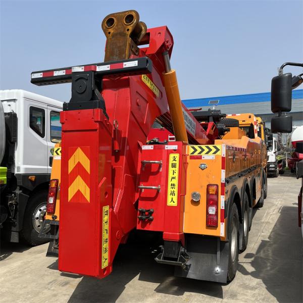 10x6 Shacman Heavy Duty Wrecker Tow Truck 40 Tons 50 Tons Subframe Equipped