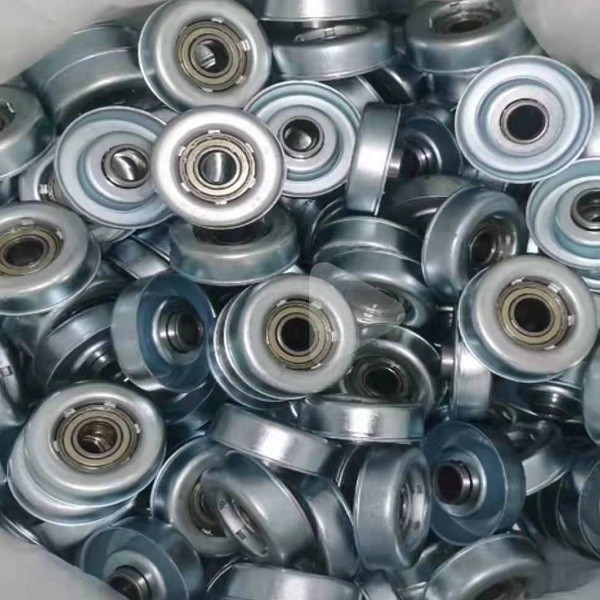 Customized Small Flanged Stamped Steel Pillow Block Bearings 6001 ZZ