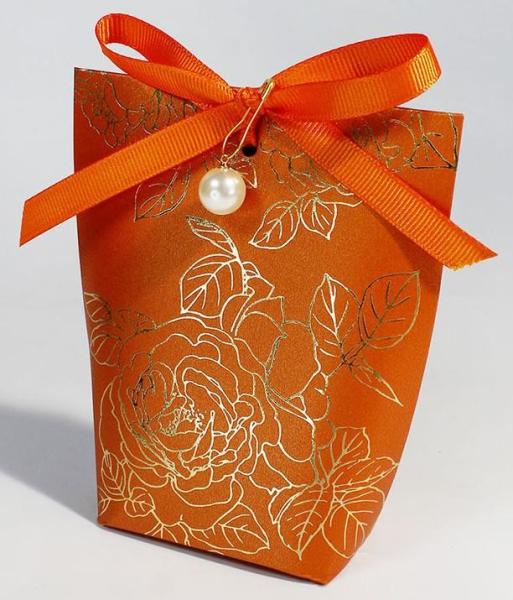 Customized Creative High-end Wedding Candy Paper Packaging Box Pearl Hot Stamping Champagne Color Souvenir Gift Box