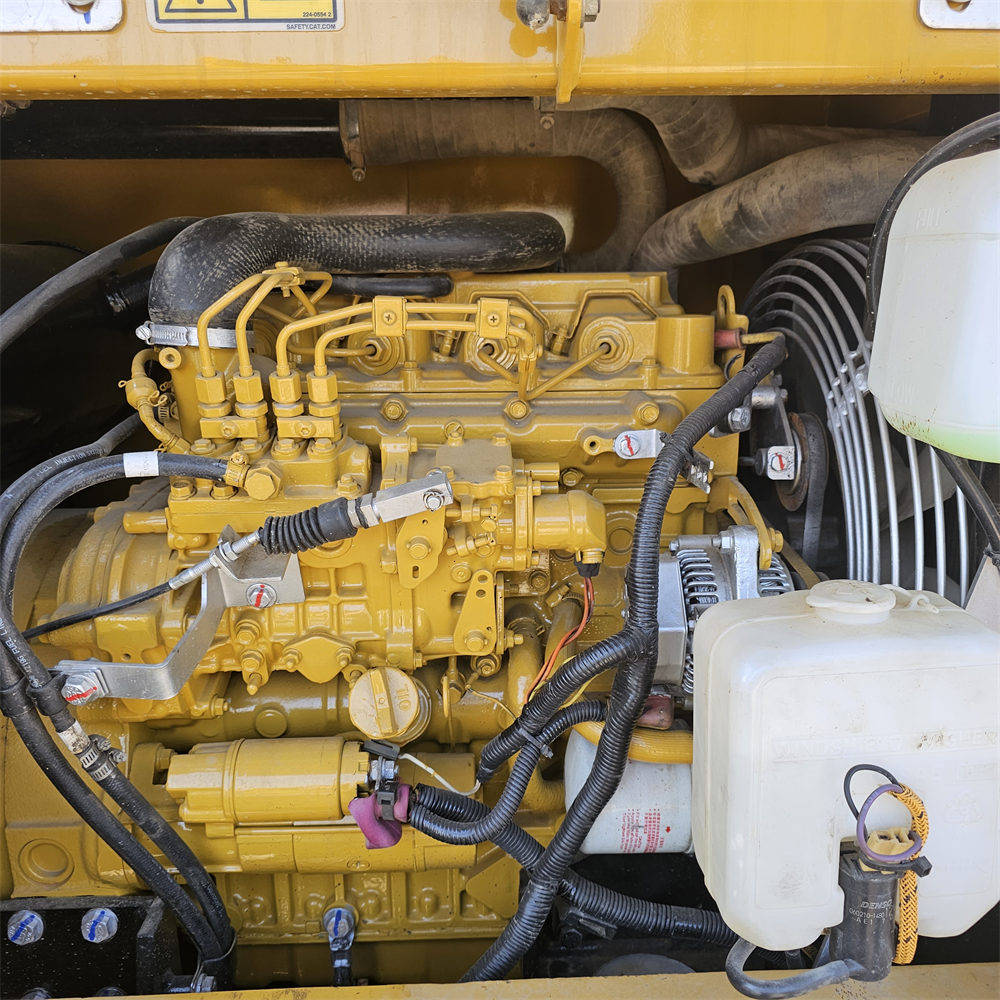 7 Ton Used Excavator Equipment Cat Excavator 307 Japan Origin