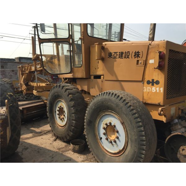 Used Komatsu GD511 Motor Grader 10T weight S6D95L engine with Original Paint