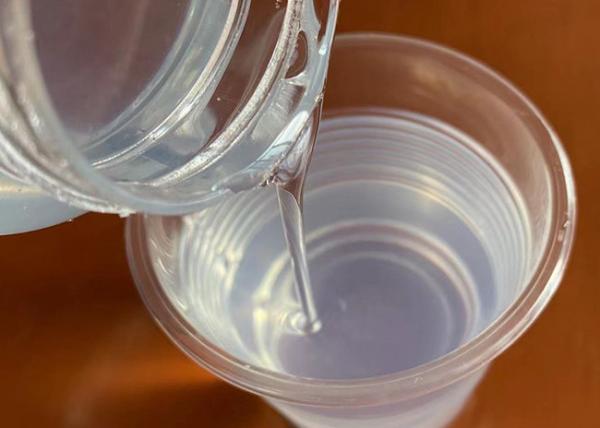 Da resistência alta do tempo do ODM líquido hidroxi da resina acrílica para o verniz do revestimento do plástico do metal