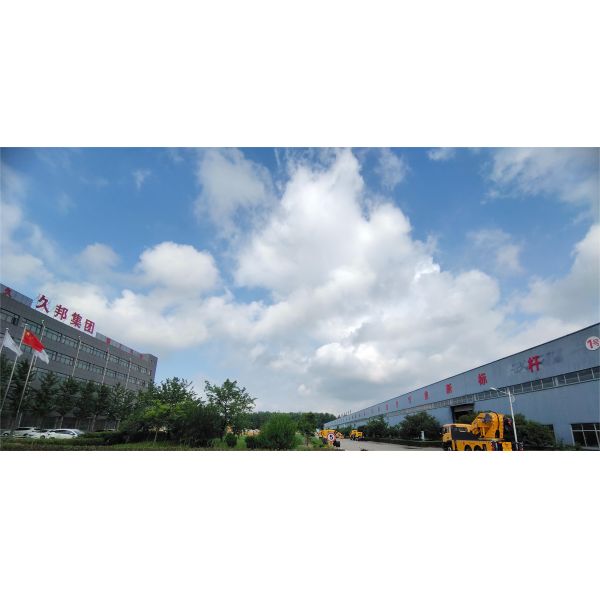 Горячая продажа телескопической стрелы подъема 36 м воздушной рабочей платформы грузовика