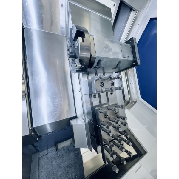 ST46 CNC Turning Center 4000r/min Spindle Speed 5.5KW Motor 8 Inch Chuck Precision CNC Lathe