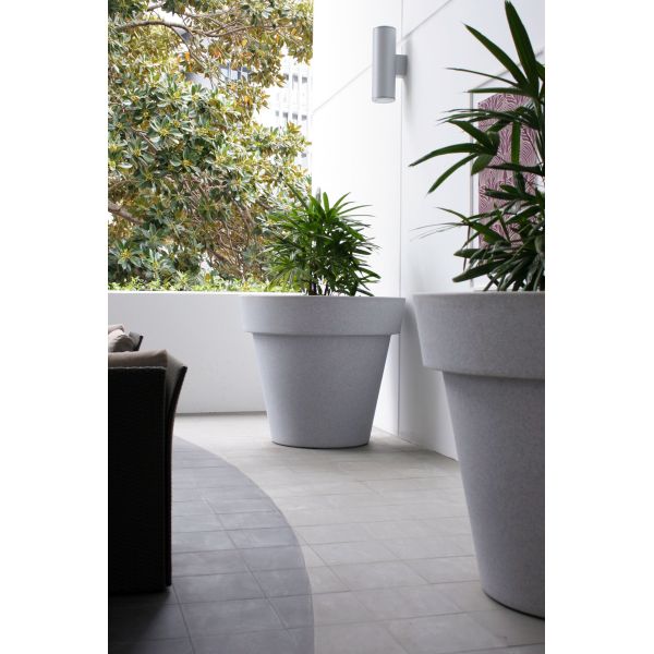 Large Resin Flower Vase Fiberglass Outdoor Pots Customizable Logo Size Fiberglass Planter Box