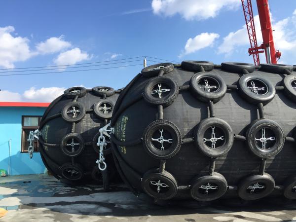 o navio 80kPa comprimiu para-choques de Marine Marine Dock Fenders Yokohama Floating