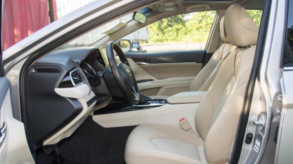 Carro usado chinês China da gasolina da edição de luxo 2.5G de Toyota Camry 2021Ⅵ