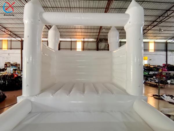 Manufacturer Inflatable White Wedding Jump Area Inflatable Bouncy Castle