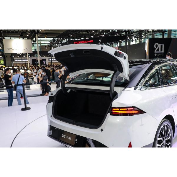 Experience Luxury and Efficiency with Xpeng P5 P7 X9 Pure Electric Car NEDC 500KM