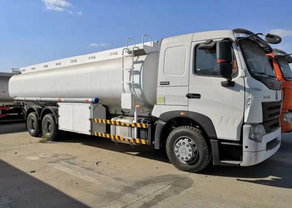 A7 6 * 4 lubrificam o material do poder de cavalo Q345 do caminhão de entrega 380 com o tanque 20cbm