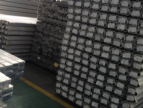 DIN Galvanized Stainless Steel Square Pipe Anti Oxidation Waterproof