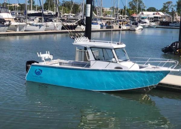 22ft Length Aluminum Fishing Boats 2.45m Beam With Enclosed Windshield