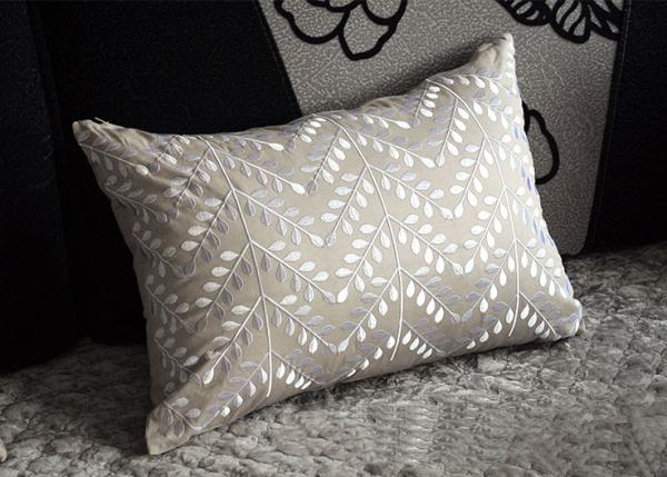 100% Cotton Luxury Throw Pillows , Leaves Pattern Embroidered Cushion Covers