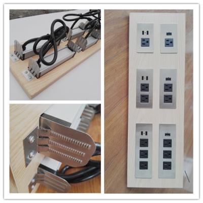 Tomada de poder multifuncional da mobília, tomada elétrica do Desktop universal da C.A. com porta usb