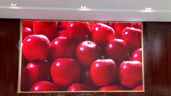 4mm Pixels Indoor Advertising LED Display 62500 Pixels / M2 Die Casting Aluminum