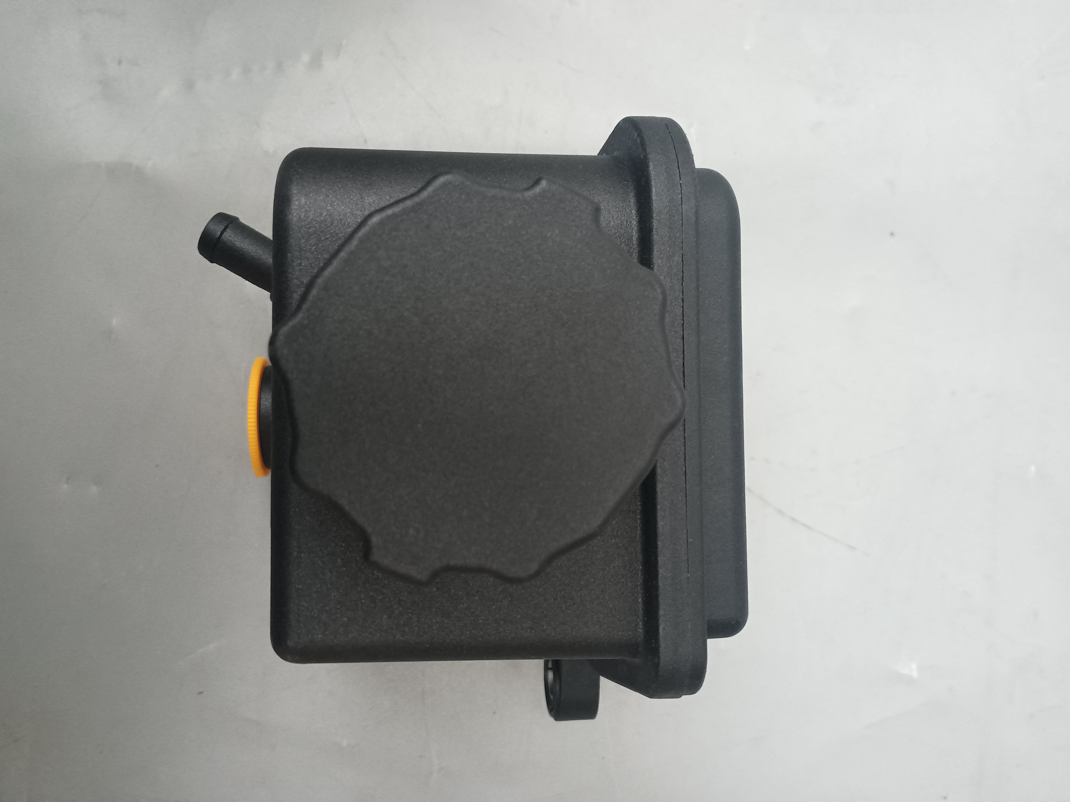 One stop procurement of Power Steering Fluid Reservoir 0004600183 for W251 W220