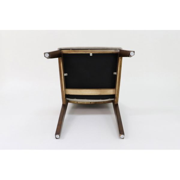 Silla de comedor de madera sólida con tapicería y brazo de acento