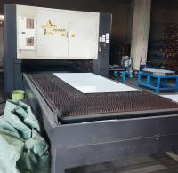 Tanque de agua manual automático de alta potencia especializado en la producción de máquinas de corte láser de metal CNC