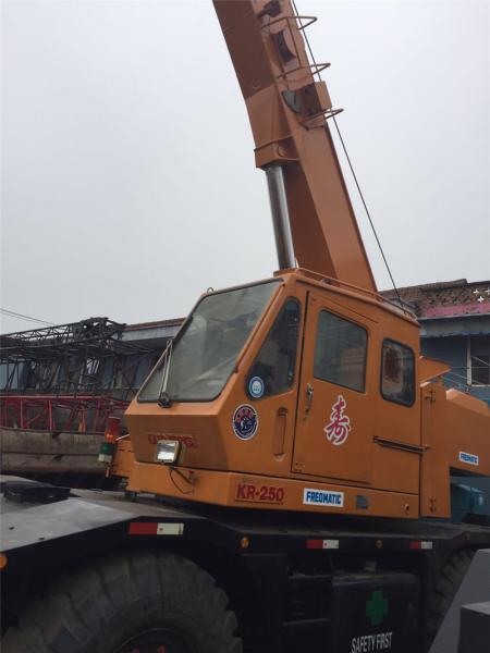 KATO 25T terrain rough crane