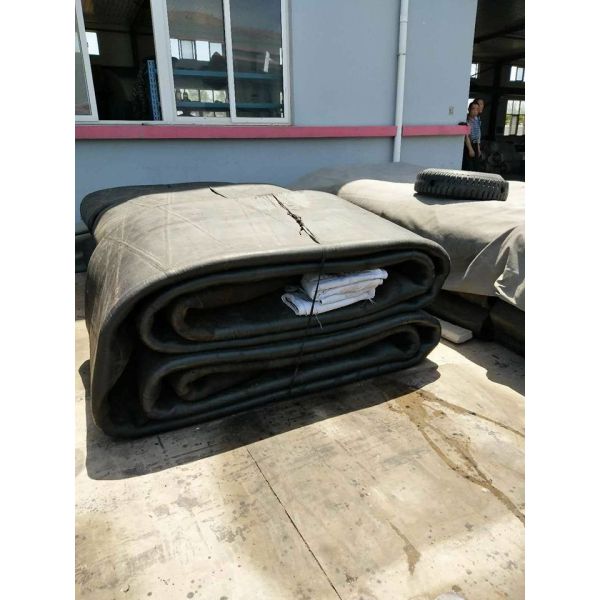 Dia 0.5m-4.5m Marine Salvage Airbag For Launching The Ship Dry Dock Airbag