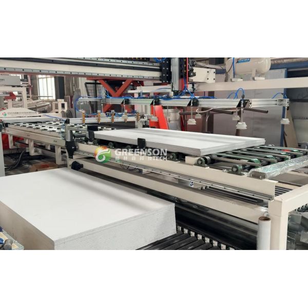 High Efficiency Gypsum Board Cutting Machine / Gypsum Board Stand Machine Low
