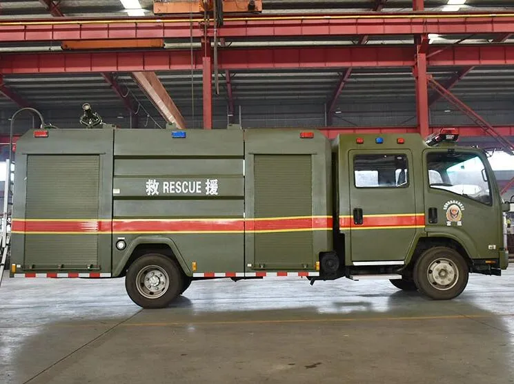 Euro4 Euro5 3000liters 4000liters Water Foam Fire Trucks 700p