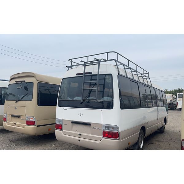 Good Condition 29 Seats Second Hand Coaster Bus with Front Mounted Diesel Engine