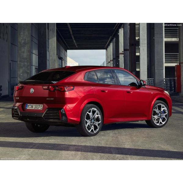 Горячая продажа Электромобиль 2024 для BMW IX2 449Km Высокоскоростной Автомобиль новой энергии