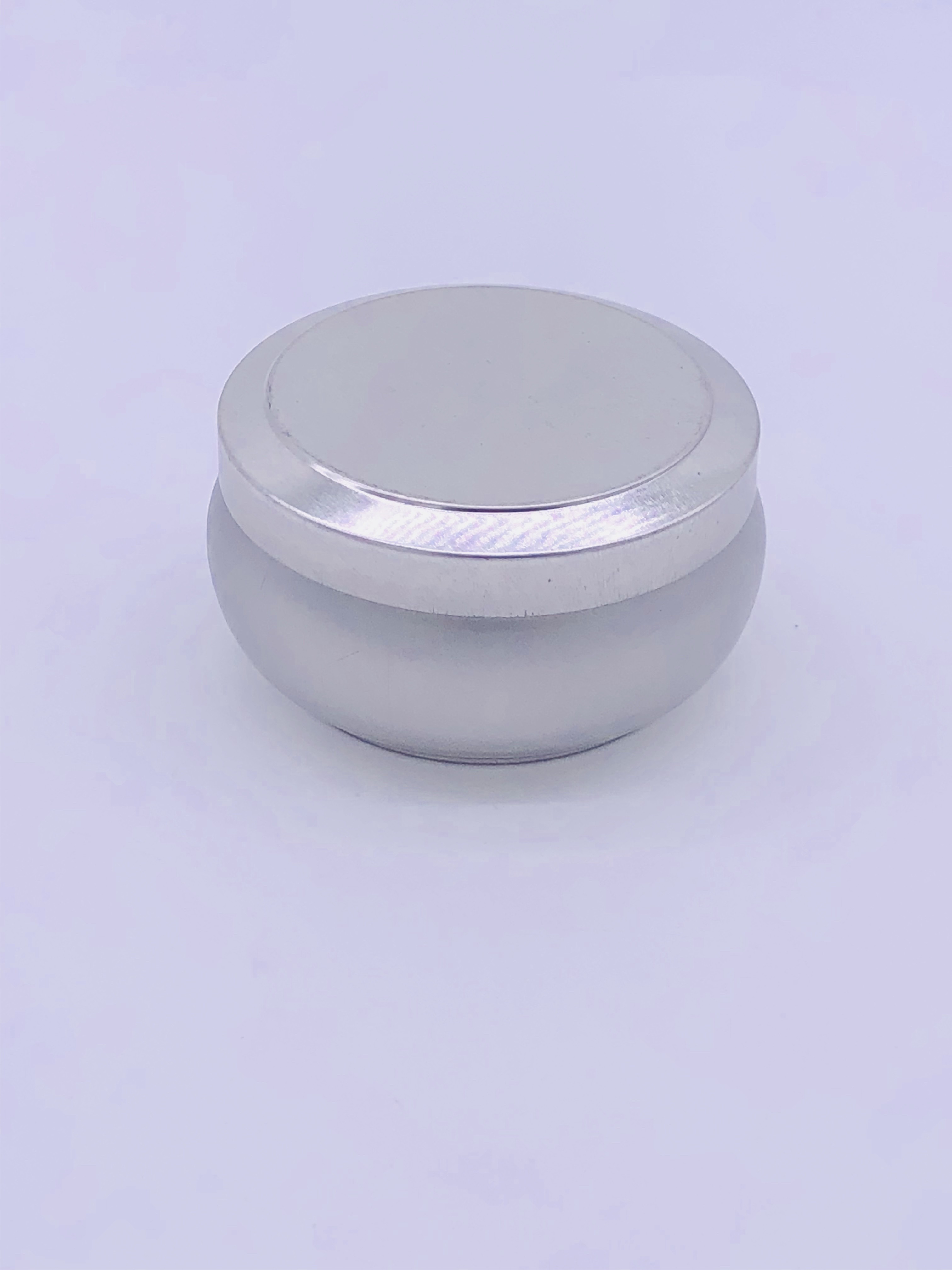 Small Medical Care Round Tin Box Pre-Roll Opening Way Customized