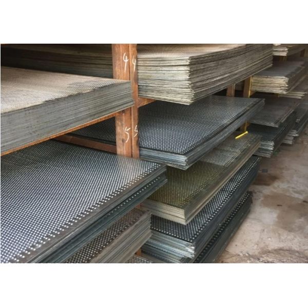 Carbon Steel Perforated Metal Mesh Round Hole Punched Weave Style