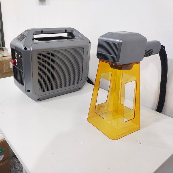 Small Handheld Expire Date logo Coding 20w 30w Portable Fiber Laser Marking Machine for Metal Plastic Glass Cable Wire Tube