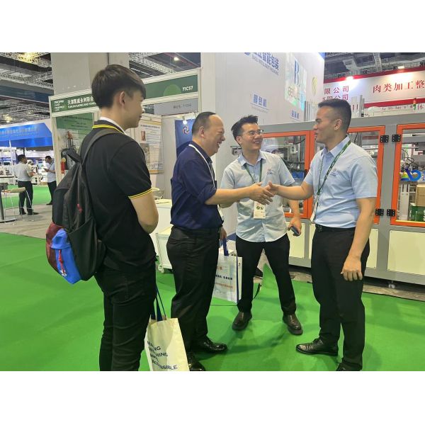 Машина высокоскоростной упаковки типа подушки для пищевых печенья печенья и шоколадных батончиков