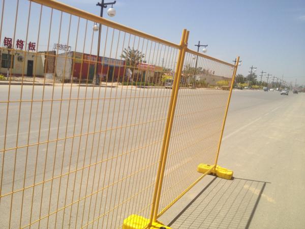 Yellow PVC Coated Hot Dipped Galvanized Temporary Fencing Panels  2100mm x 2400mm OD 32 x 2.00mm pipes thick AS4687-2007